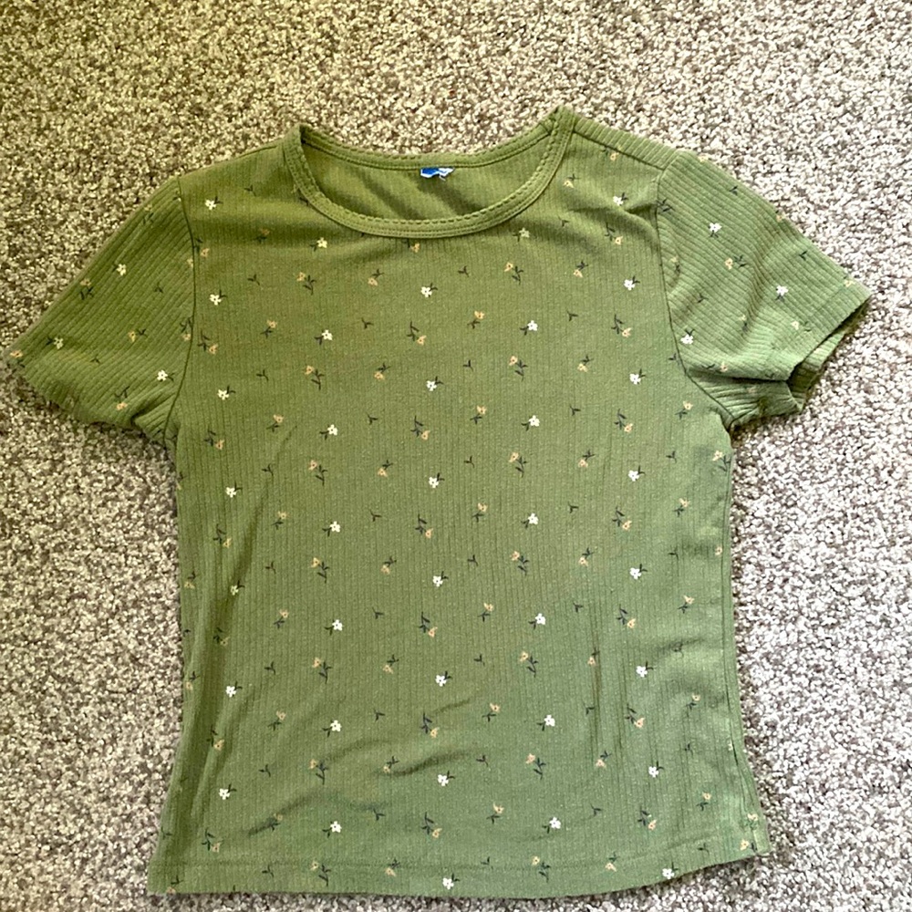 Ribbed green floral shirt